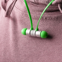 AURICULARES VOLTAR
