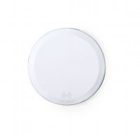 Dispositivo de carga circular color blanco.